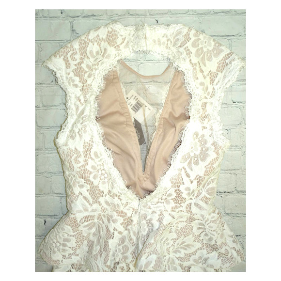 Betsy & Adam Peplum All Over Lace w/ Open Back Dress, Cream, 4 NWT - Picture 5 of 11